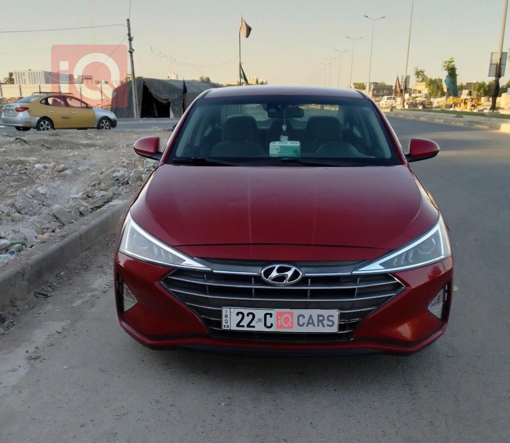 هیوندای ئەلەنترا